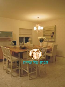 חדר אוכח7 מבט נוסף